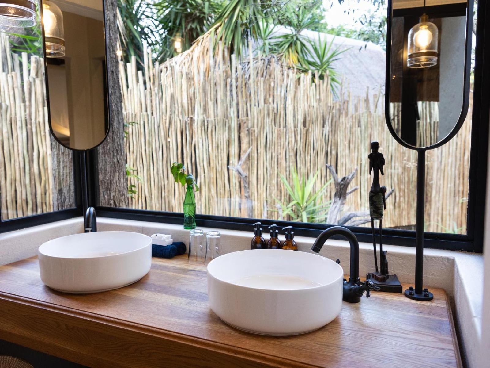 Kwambili Game Lodge Thornybush Game Reserve Room photo
