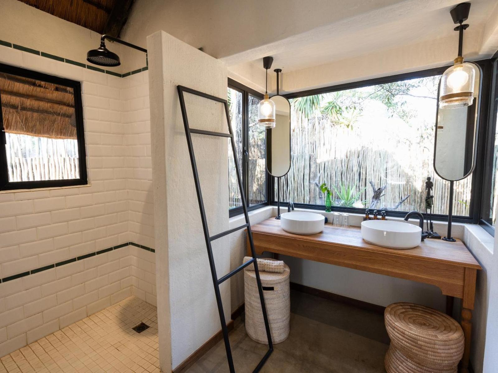 Kwambili Game Lodge Thornybush Game Reserve Room photo